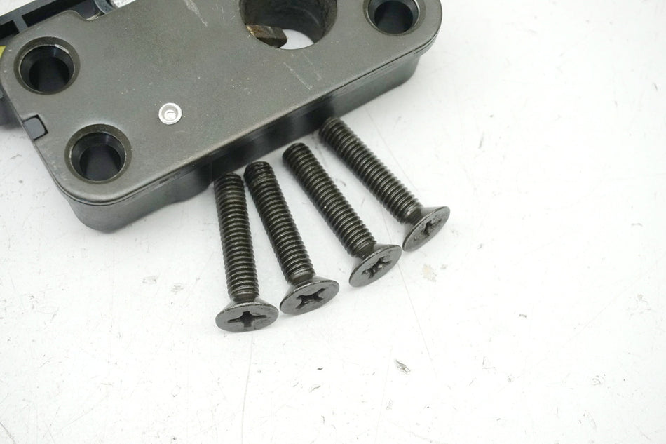 KAWASAKI ZR-7 ZR750F Seat Lock Cable Release Mechanism Locking Plate