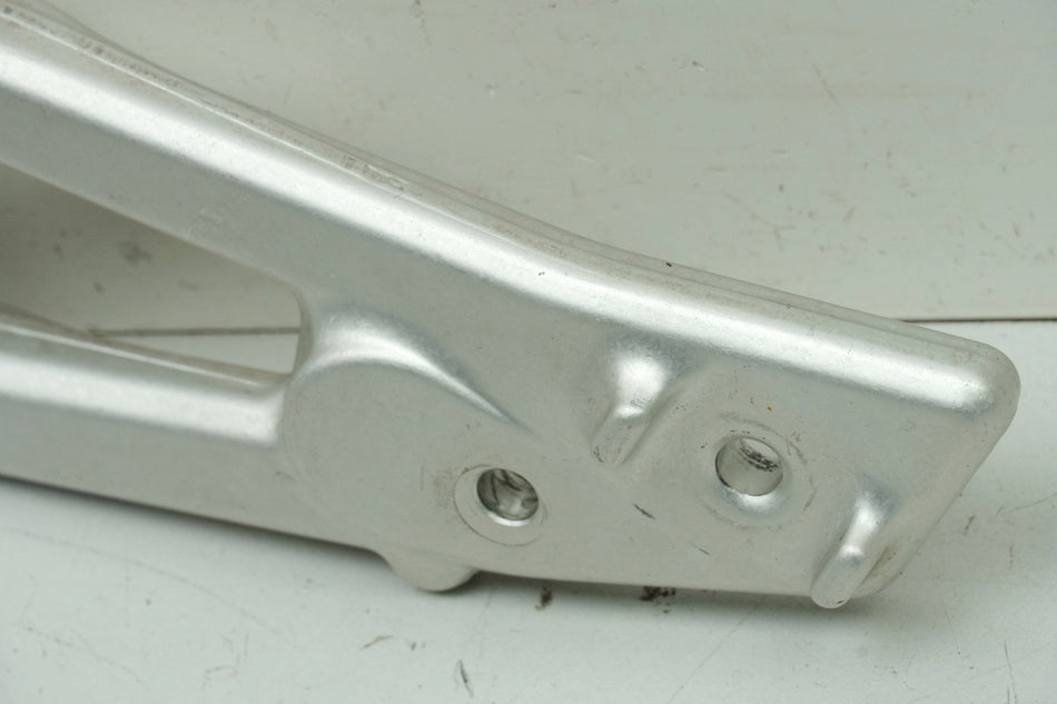 APRILIA RS 125 RS4 ZD4TW Fußrastenträger Fahrer links Halter Fußraste Platte
