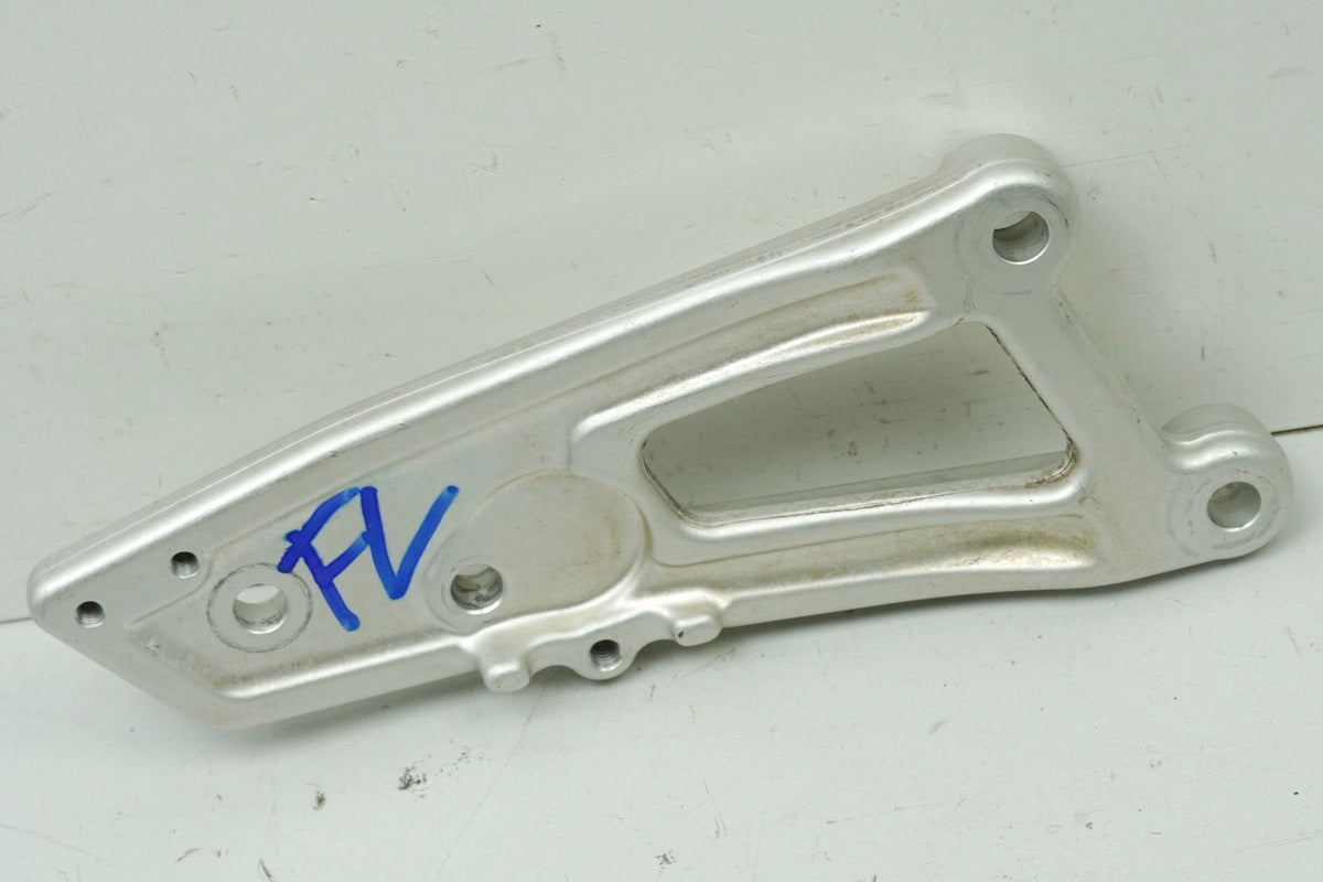 APRILIA RS 125 RS4 ZD4TW Fußrastenträger Fahrer links Halter Fußraste Platte