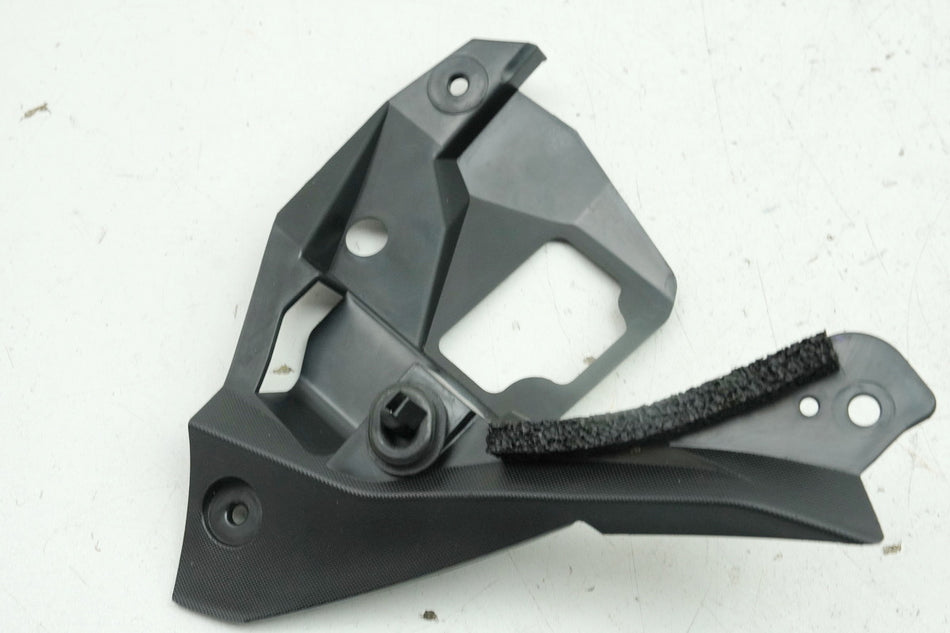 YAMAHA MT07 RM04 Verkleidung innen links Tank Deckel Abdeckung Tankverkleidung