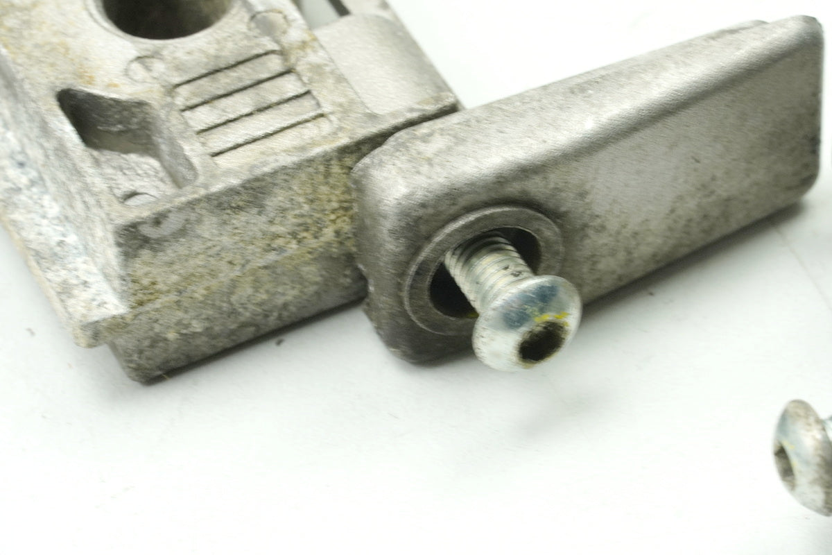 APRILIA RS 125 RS4 ZD4TW Kettenspanner Satz (für Schwinge Felge Hinterrad)