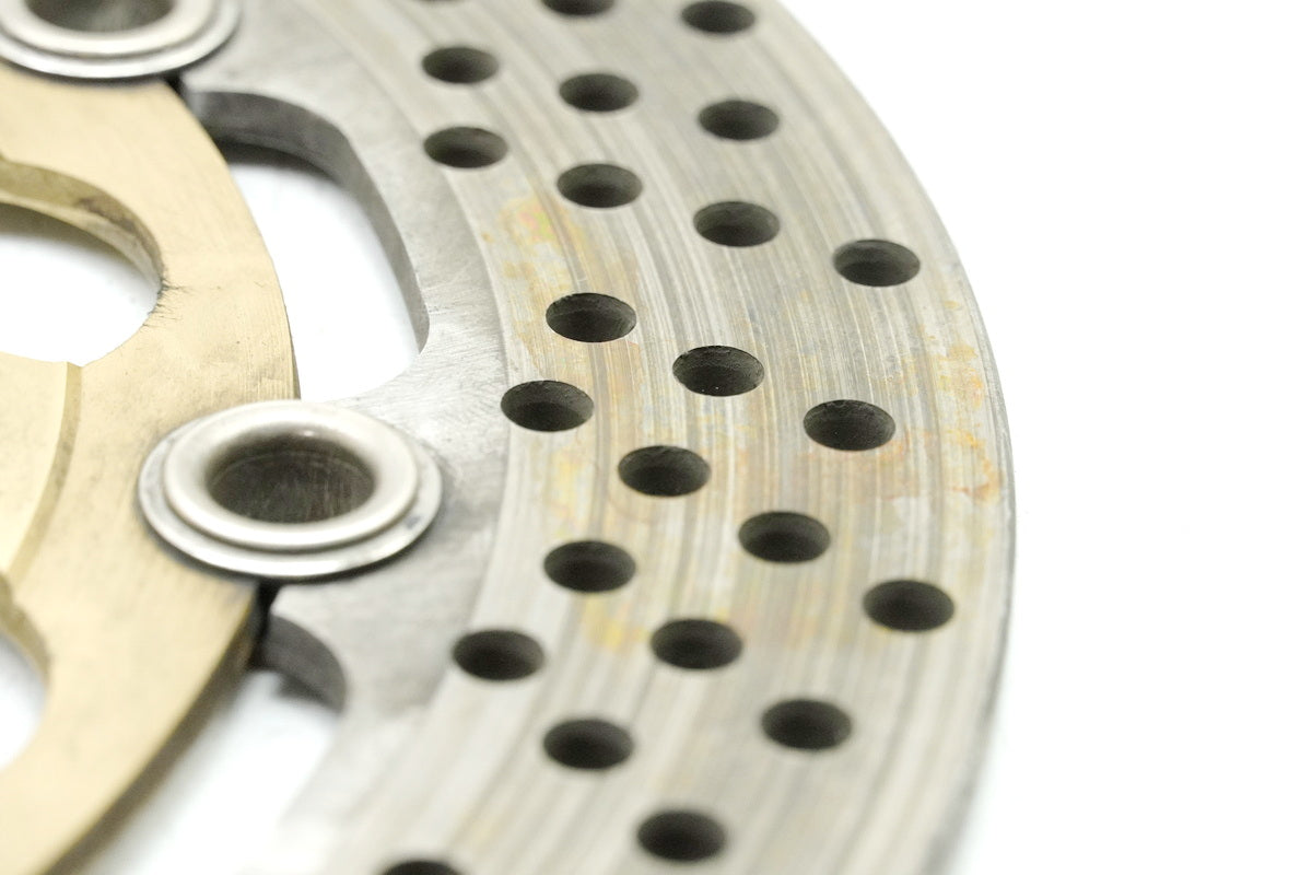 SUZUKI GSF 400 GK75B Bandit Bremsscheibe vorn links o. rechts Brake Disc 4,274