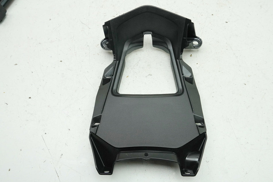 Honda NSS 125 AD JF69 Forza Fairing Fuel Tank Flap Cover Trim Tank