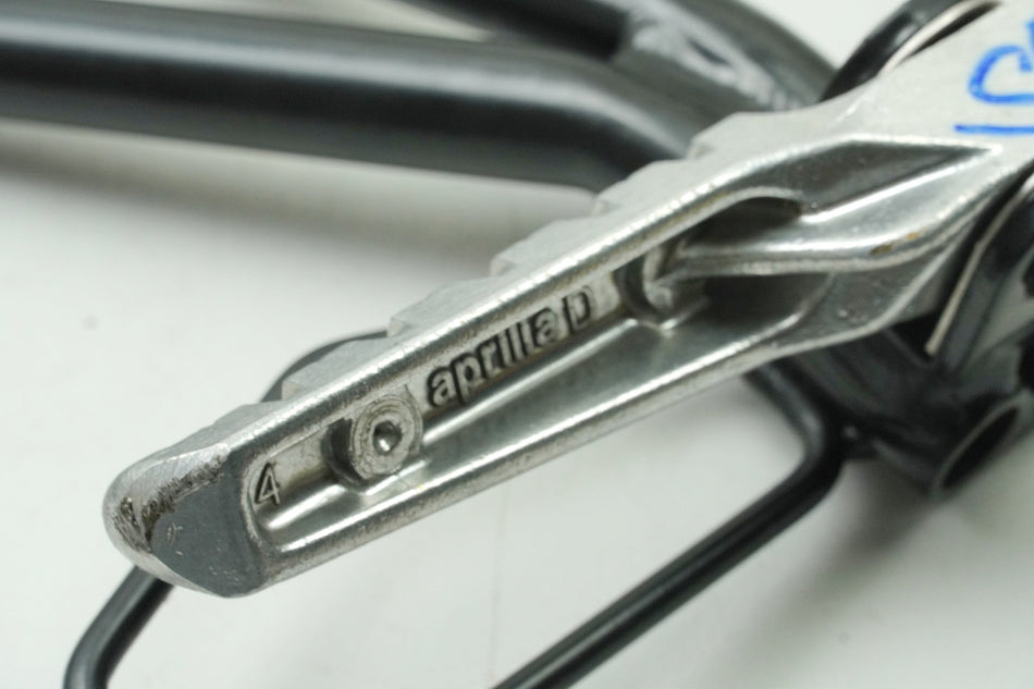 APRILIA RS 125 RS4 ZD4TW Sistema de estriberas reposapiés derecho trasero soporte estribera