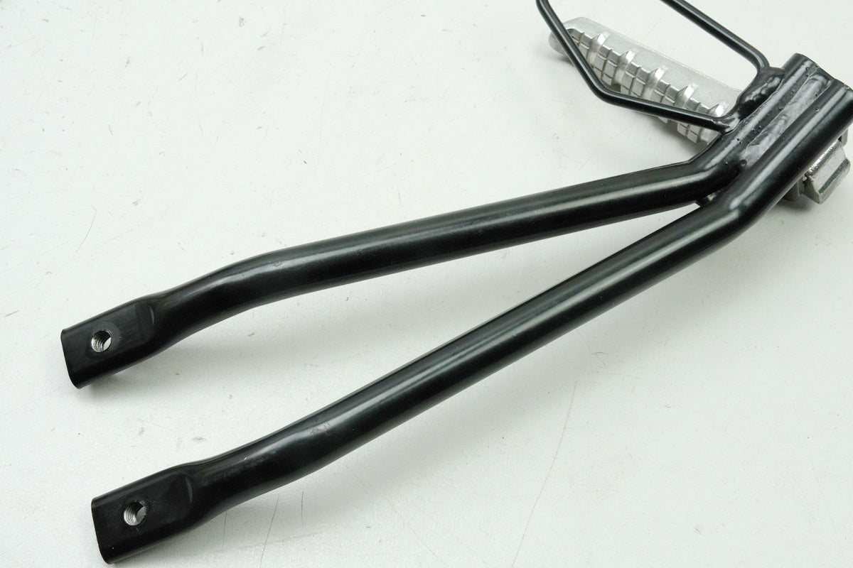 APRILIA RS 125 RS4 ZD4TW Fußrastenanlage Sozius rechts Halter Fußraste Träger