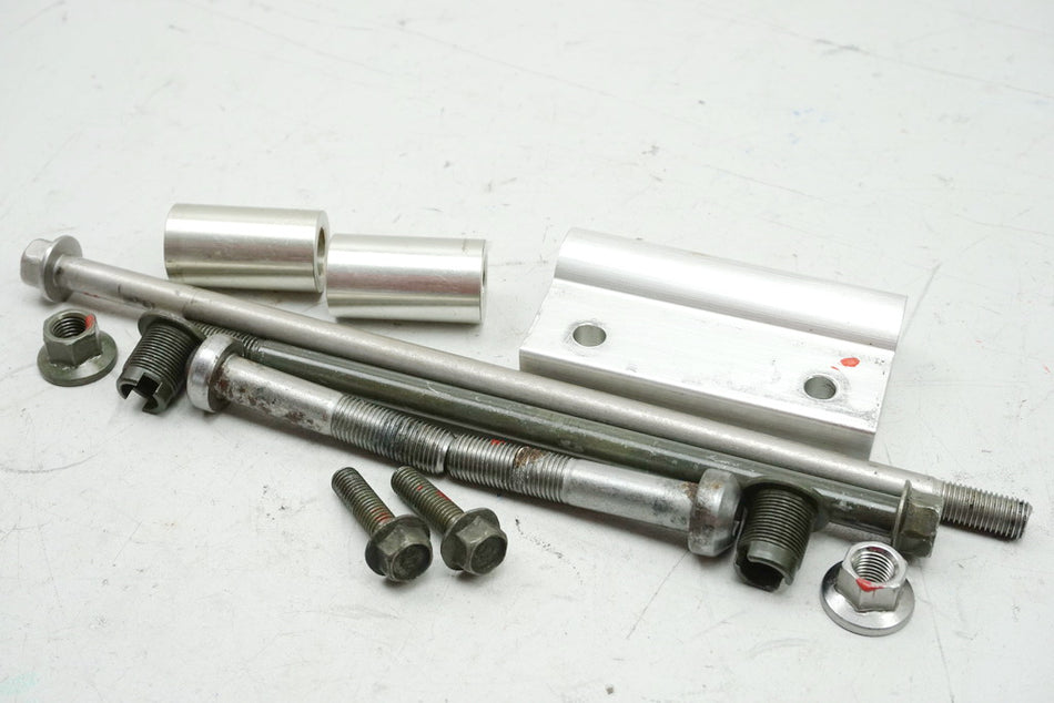 YAMAHA TDM 900 RN08 AXLE ENGINE BOLT SPACERS ENGINE MOUNT
