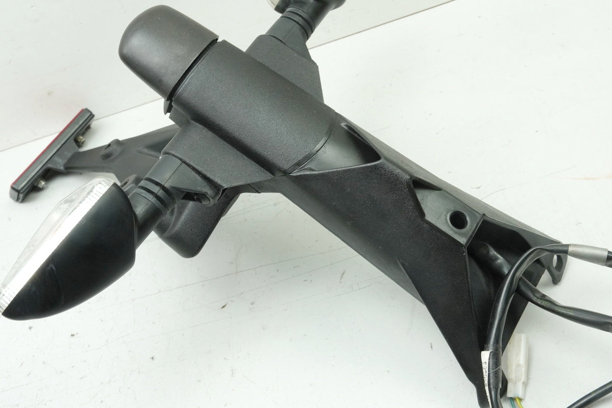 APRILIA RS 125 RS4 ZD4TW Kennzeichenhalter Blinker Kabel Radlauf Träger