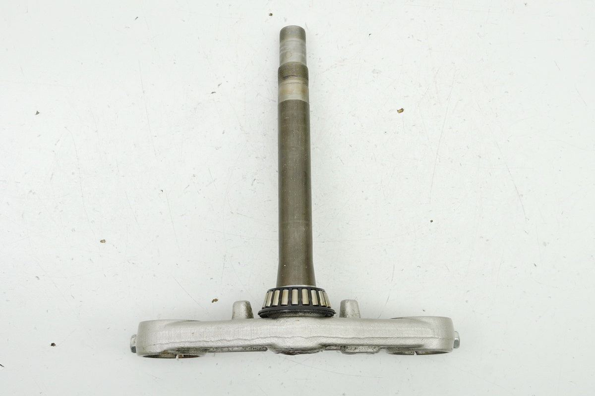 SUZUKI GSF 400 GK75B Bandit Lower Triple Clamp Fork