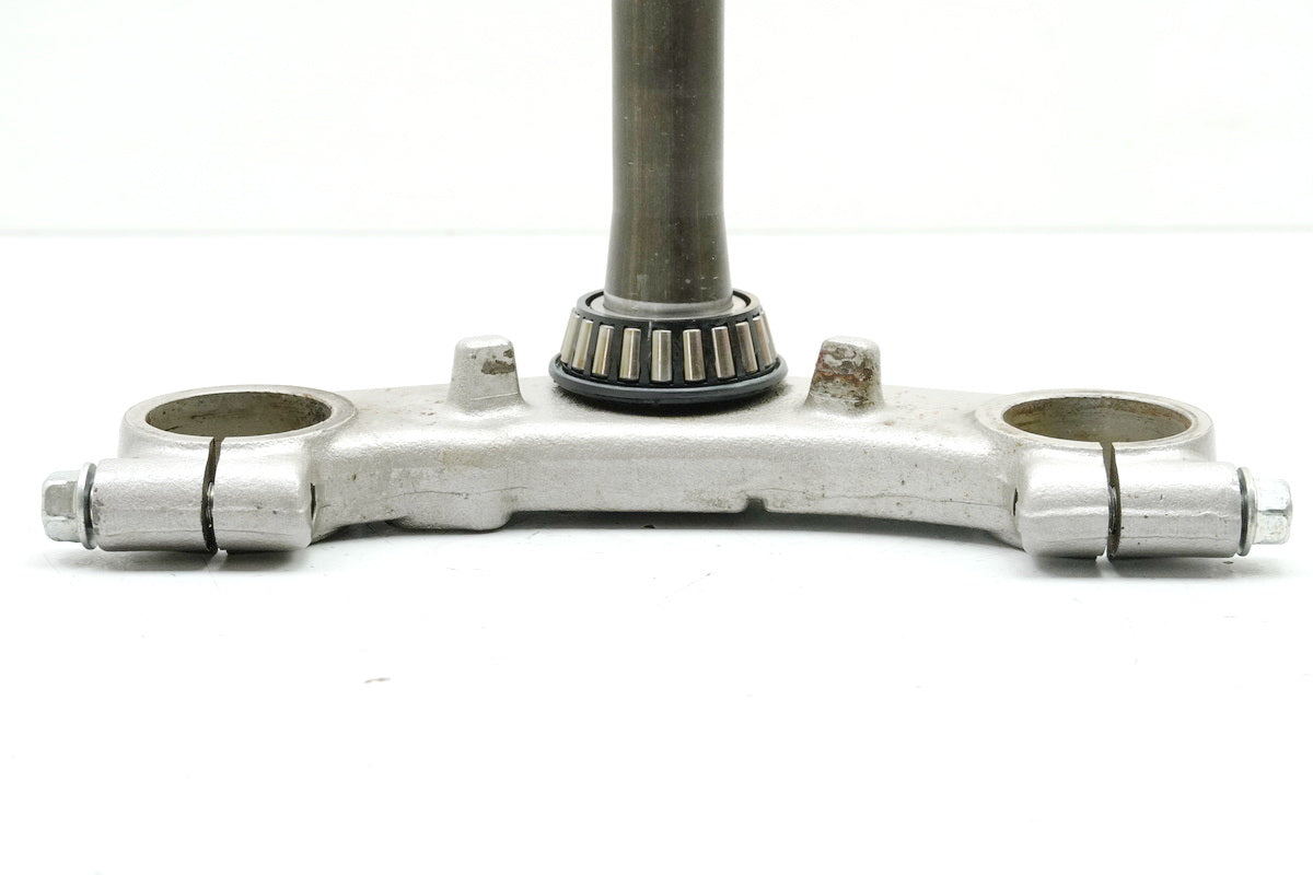 SUZUKI GSF 400 GK75B Bandit Lower Triple Clamp Fork