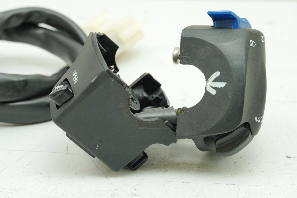 Aprilia Pegaso 650 660 Strada Lenkerschalter links Schalter Licht Kombischalter