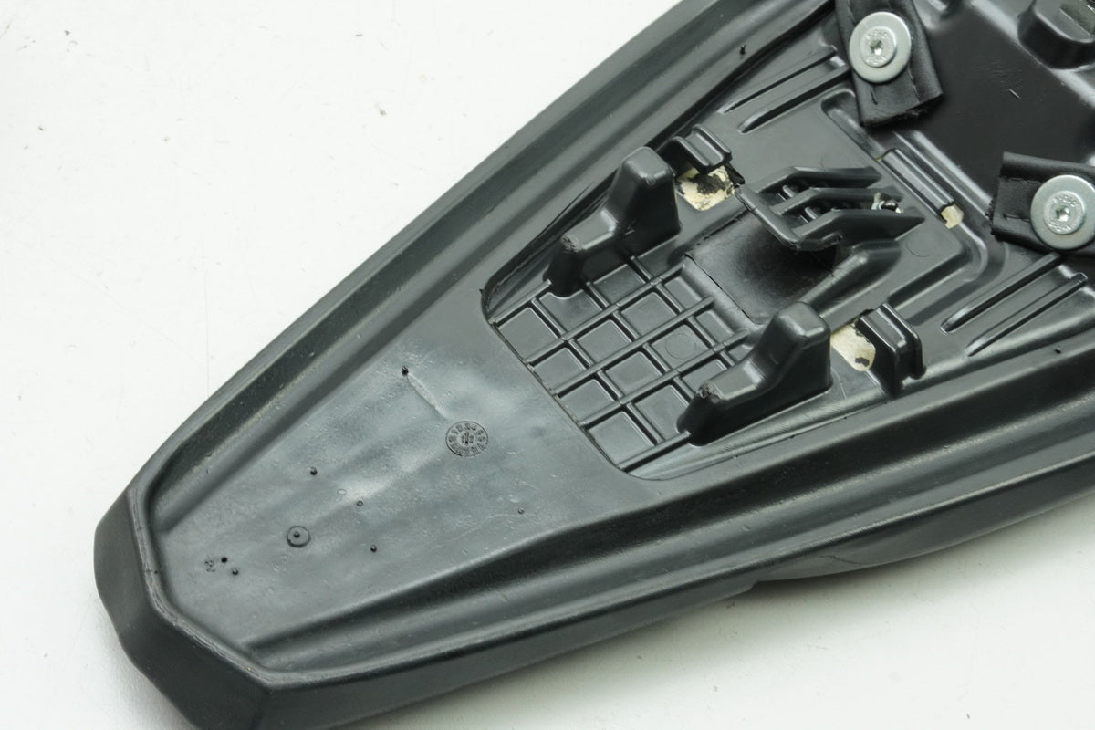 APRILIA RS 125 RS4 ZD4TW Soziussitz Sitz hinten Sitzbank original