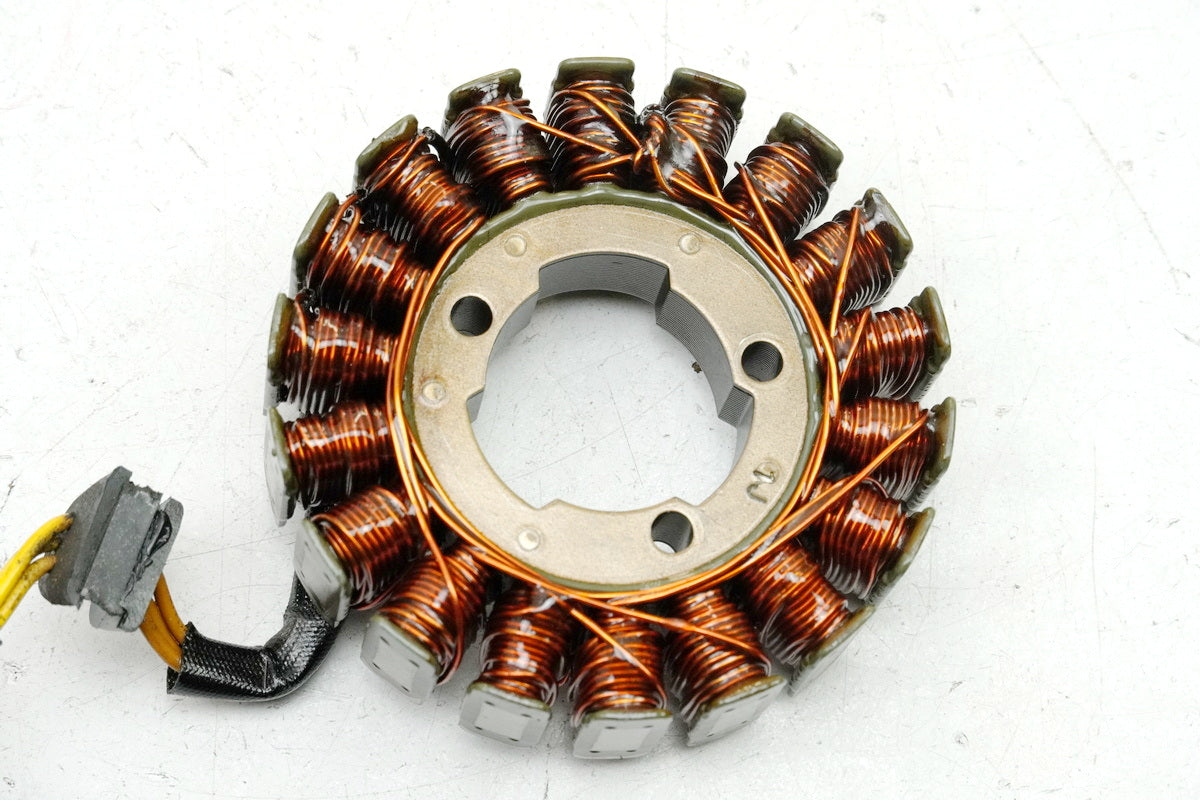 SUZUKI GSF 400 GK75B Bandit Lima Stator Lichtmaschine