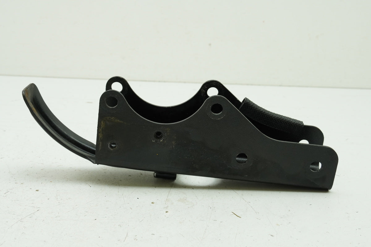Aprilia Pegaso 650 660 Strada Engine Mount Screw Axle Bolt Retaining Plate