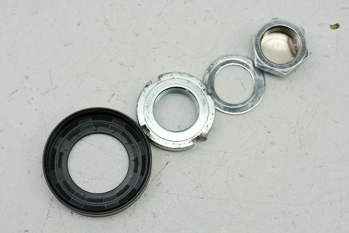 SUZUKI GSF 400 GK75B Bandit Tuerca Tornillo Seguro Tija Horquilla