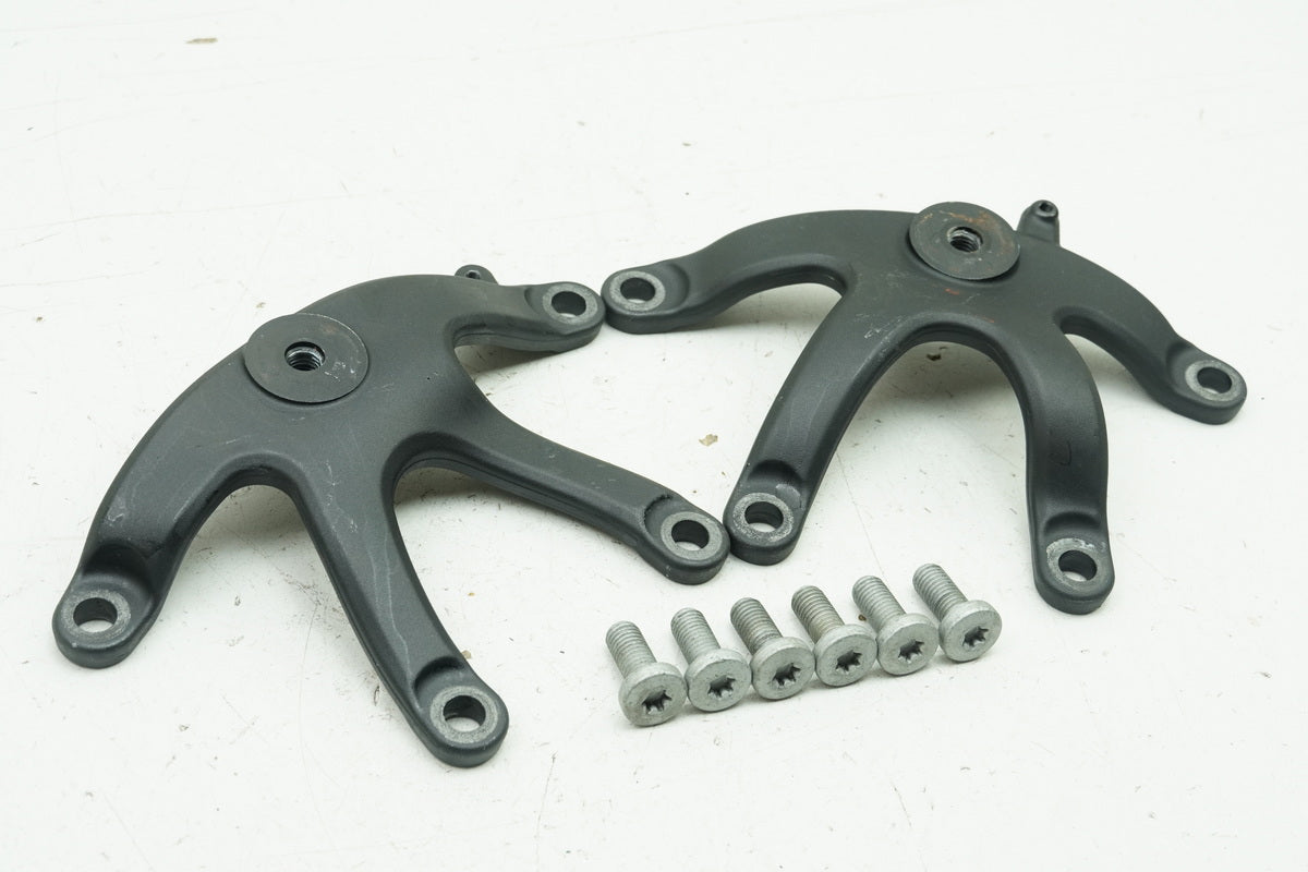 KTM 1290 SUPERDUKE Motorhalterung links rechts Halter Motor Halteplatte Schraube