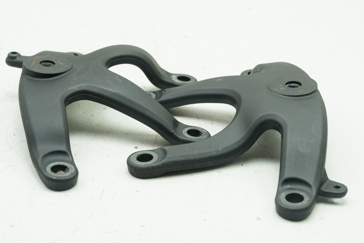 KTM 1290 SUPERDUKE Motorhalterung links rechts Halter Motor Halteplatte Schraube