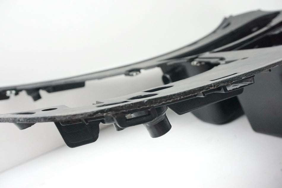 DAELIM OTELLO SG 125 F CARENADO REPOSAPIÉS PLATAFORMA CUBIERTA TAPA