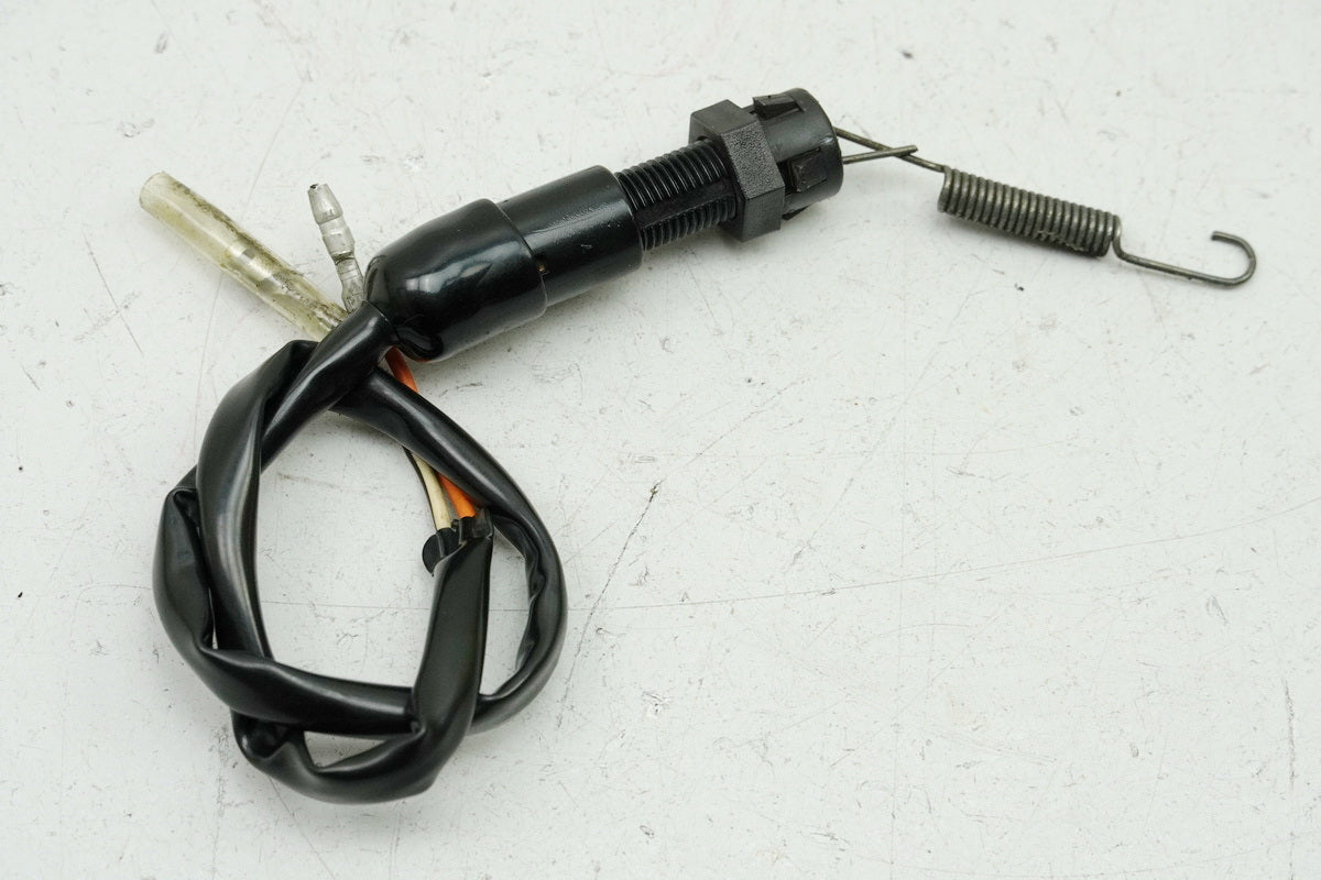 SUZUKI GSF 400 GK75B Bandit interruptor luz freno trasero