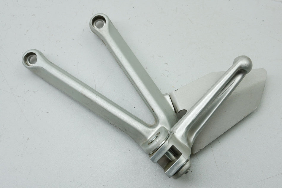 DUCATI 749 999 Reposapiés trasero izquierdo Soporte de reposapiés 82410821A