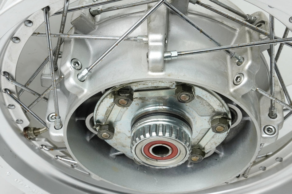 YAMAHA XV 750 4PW 1100 3LP VIRAGO Llanta trasera rueda trasera J15 x MT 3.00 sin accidentes