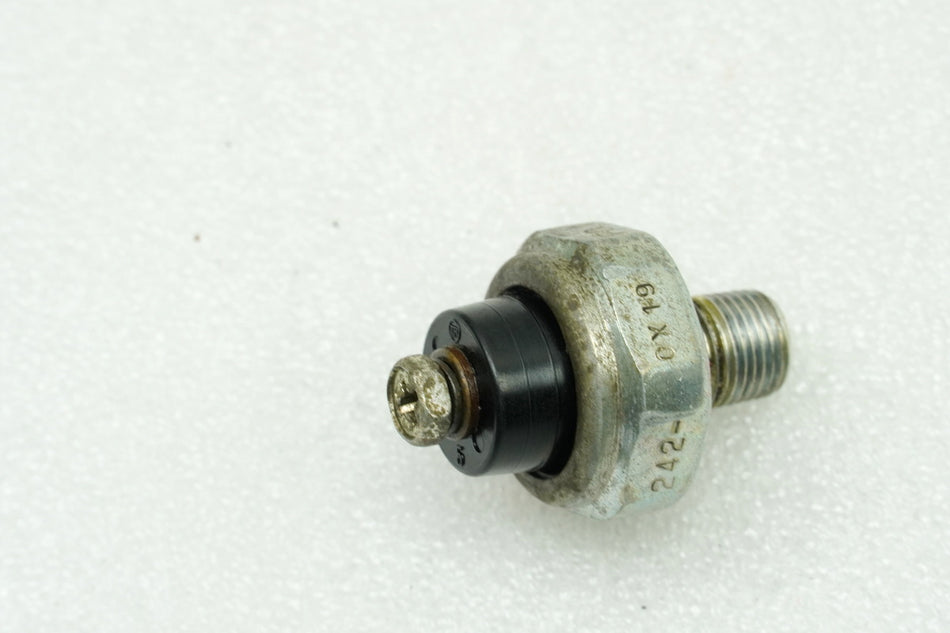 KAWASAKI EN 500 EN 500A Öldruckschalter original (für Motor)