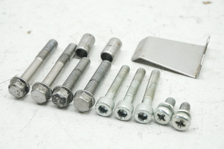 KAWASAKI ZR7 ZR750F Tornillos Tapa alternador Estátor Tapa motor