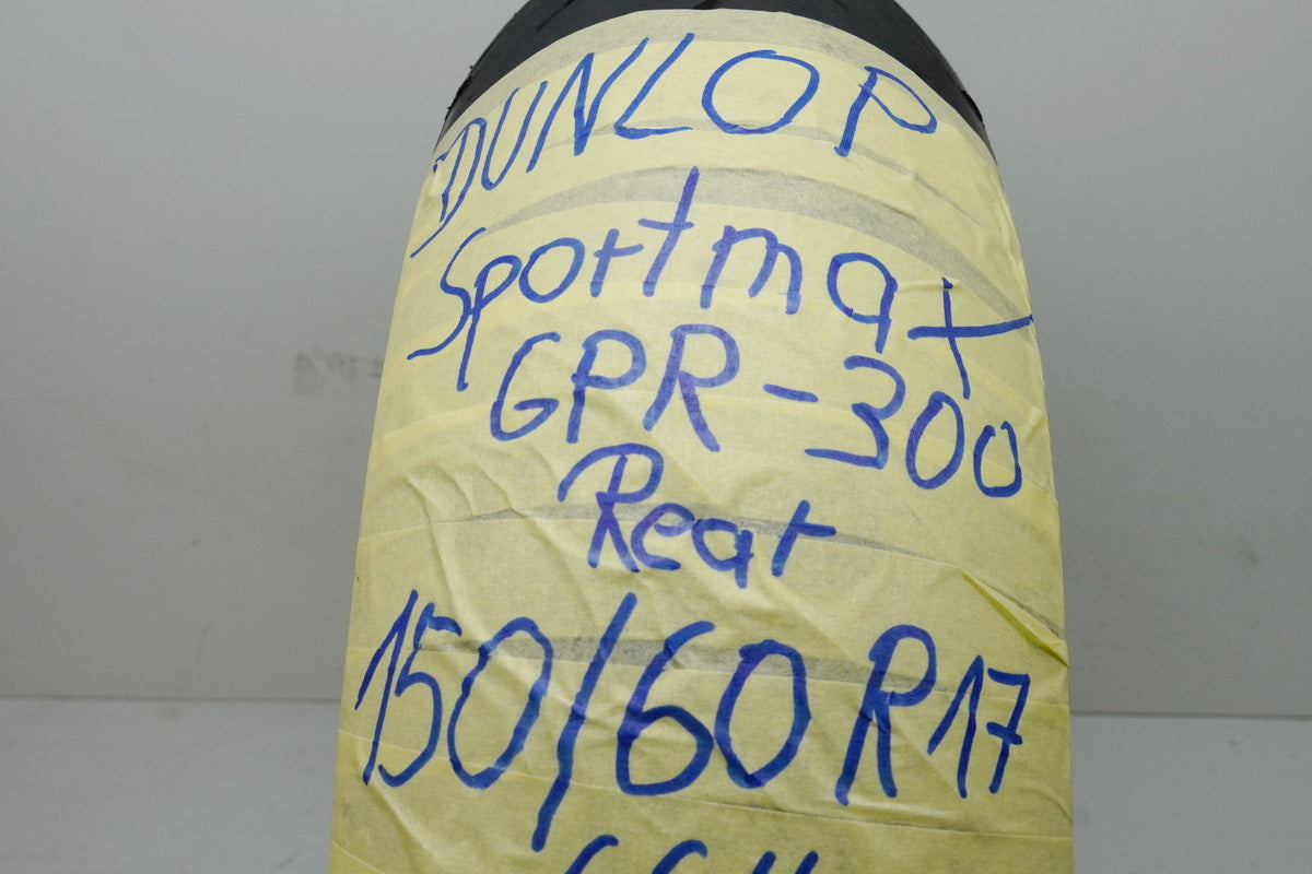Neumáticos Dunlop Sportmax GPR 300 juego de neumáticos 110/70 R17 + 150/60 R17