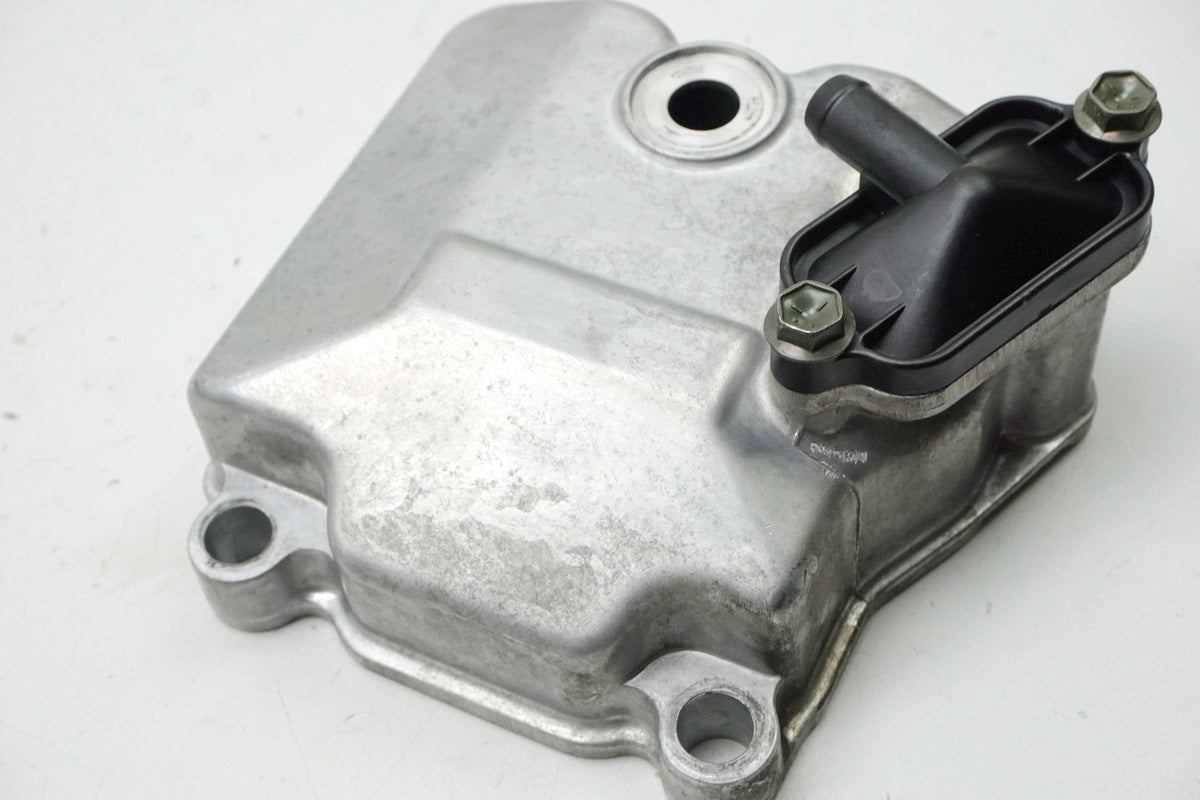 SUZUKI UH 125 BURGMAN K2-K6 Valve Cover Engine Cover Cylinder Head