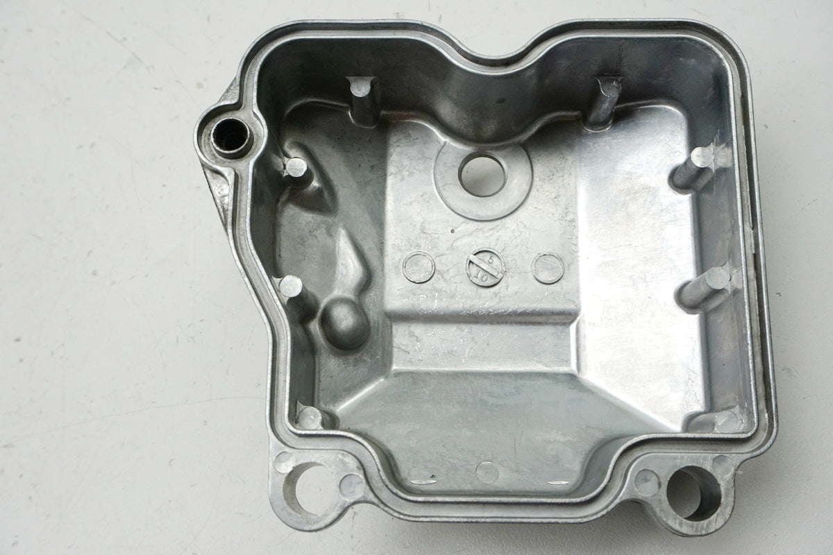 SUZUKI UH 125 BURGMAN K2-K6 Valve Cover Engine Cover Cylinder Head