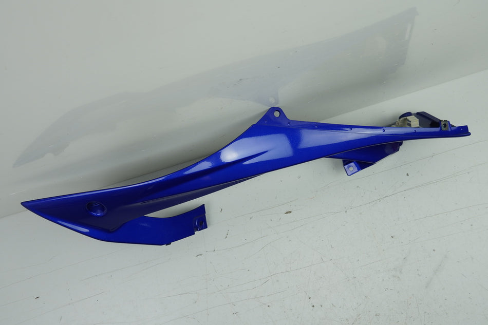 YAMAHA YZF R6 RJ15 Fairing upper right side panel cover 13S-2117W-00-P0