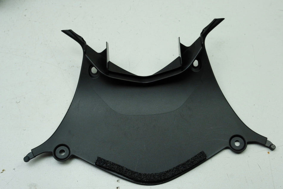 Yamaha YZF R1 RN32 RN49 RN65 Verkleidung Heck mitte Abdeckung Cover Blende Sitz
