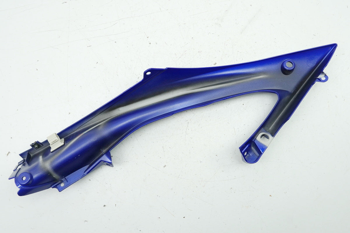 YAMAHA YZF R6 RJ15 Fairing upper right side panel cover 13S-2117W-00-P0