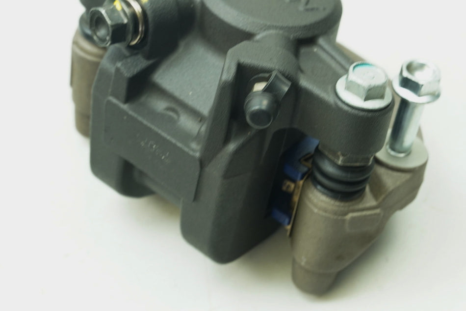 Honda NSS 125 AD JF69 Forza Bremssattel hinten Nissin Bremszange Bremskolben