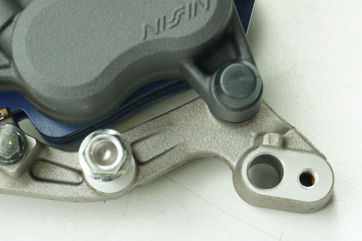 Honda NSS 125 AD JF69 Forza Bremssattel vorn Nissin Bremszange Bremskolben
