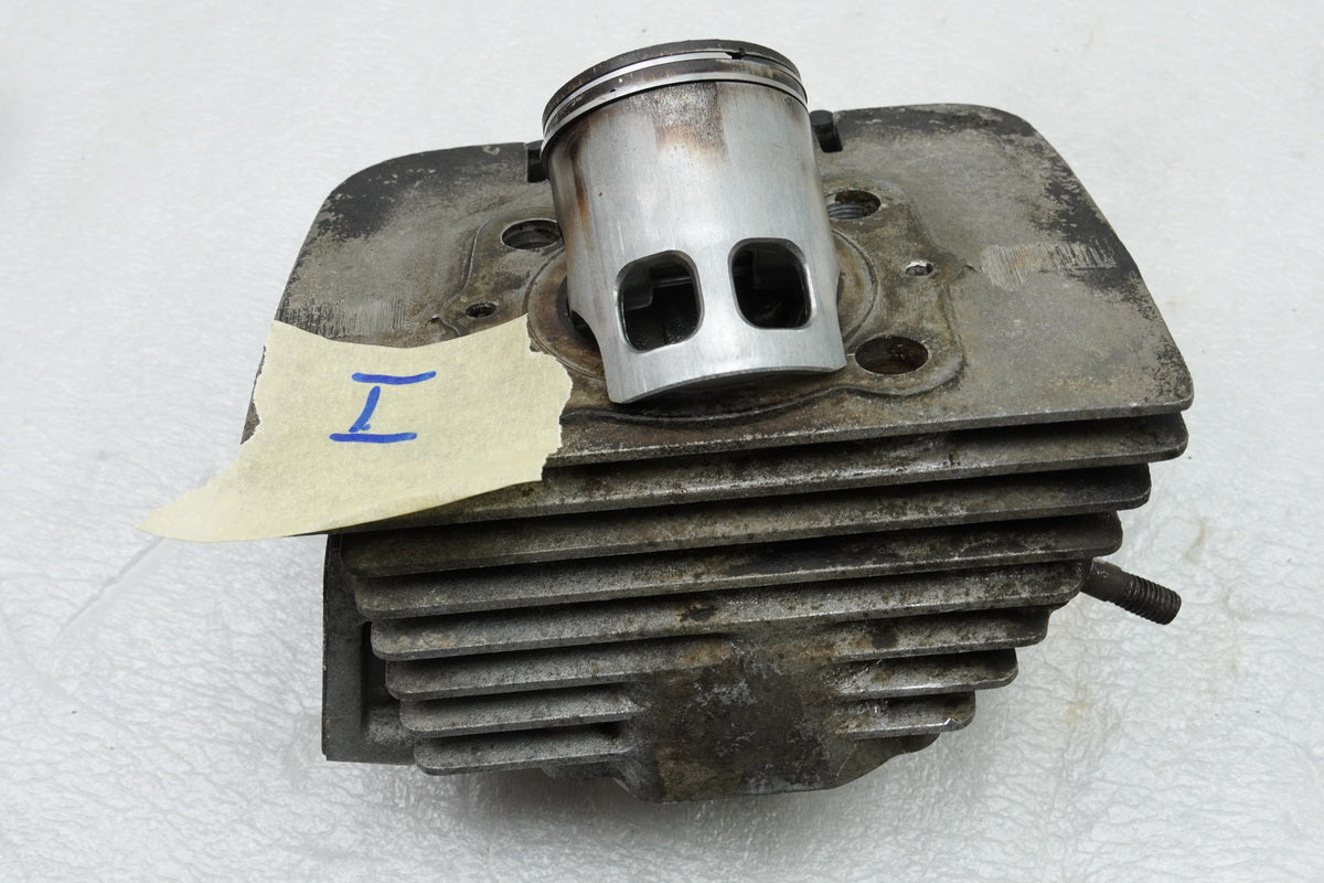 YAMAHA RD 250 1A2 Cilindro 1 izquierdo + pistón (para motor)