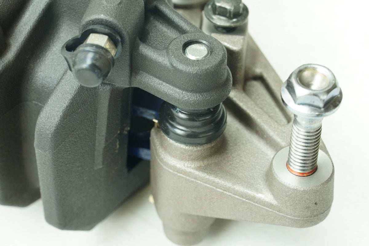 Honda NSS 125 AD JF69 Forza Bremssattel vorn Nissin Bremszange Bremskolben