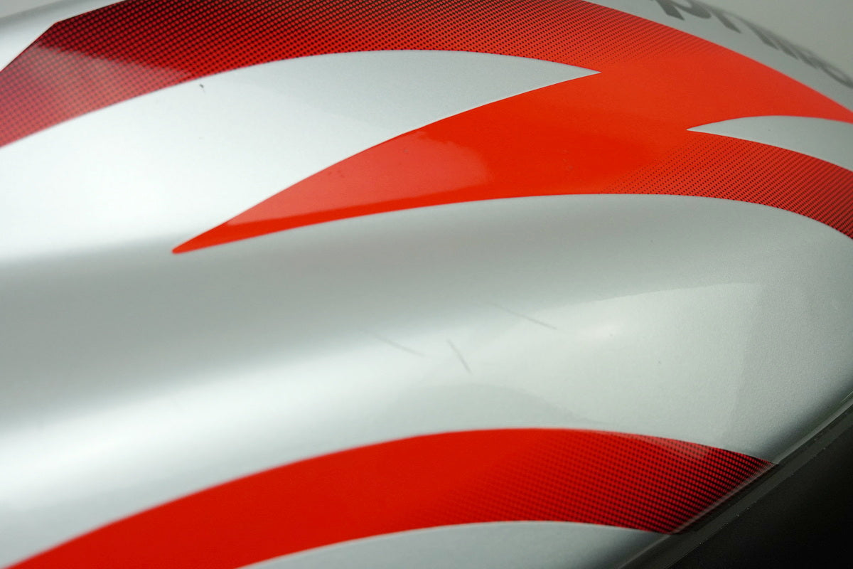 Aprilia Pegaso 650 660 Strada Tank Benzintank Kraftstofftank 2007 Grau/ Platinum
