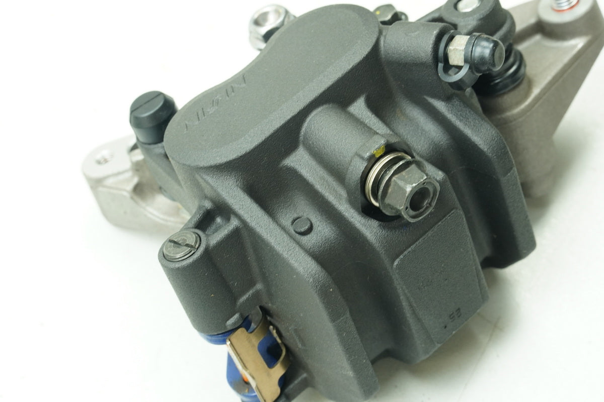 Honda NSS 125 AD JF69 Forza Bremssattel vorn Nissin Bremszange Bremskolben