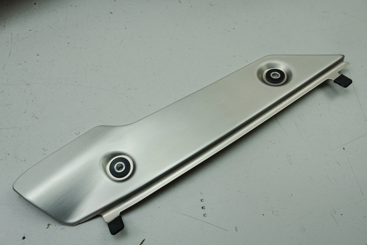 Yamaha YZF R1 RN32 RN49 Abdeckung rechts unten Motor Cover Hitzeschutz Krümmer