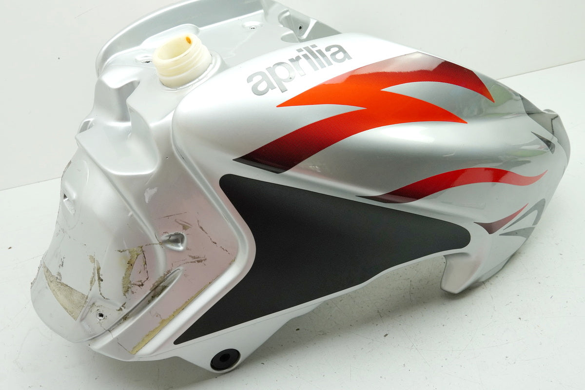 Aprilia Pegaso 650 660 Strada Tank Benzintank Kraftstofftank 2007 Grau/ Platinum