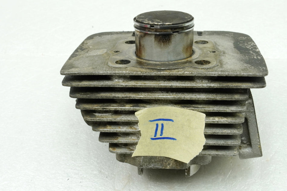 YAMAHA RD 250 1A2 Cilindro 2. derecho + Pistón (para motor)
