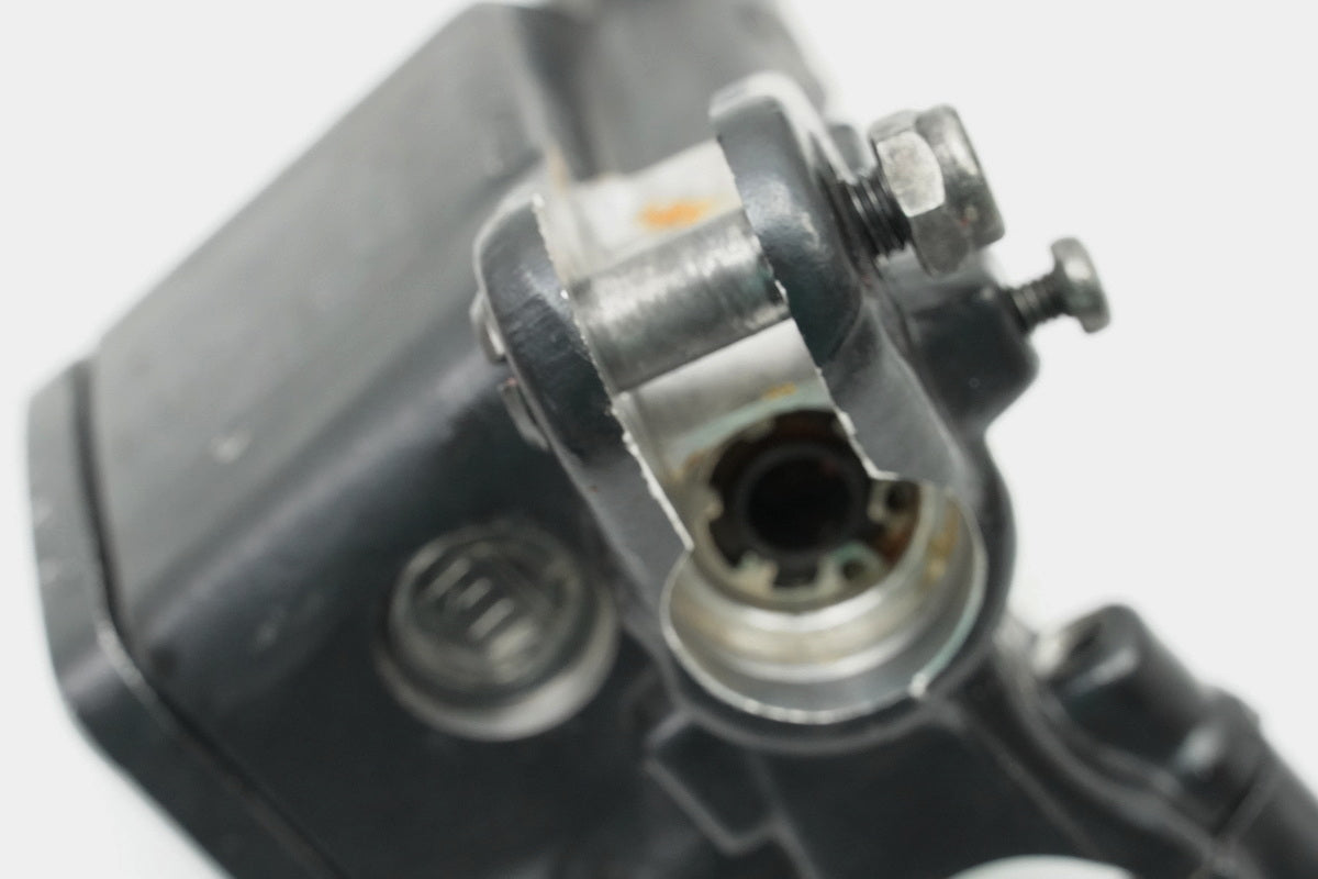 Royal Enfield Himalayan Bremszylinder vorn Bremspumpe Hauptbremszylinder