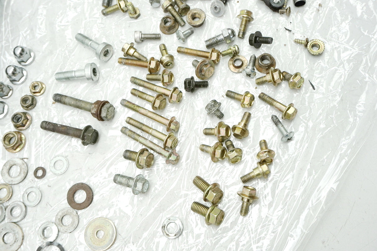 DAELIM VL 125 FI DAYSTAR BA1 Tornillos y piezas pequeñas