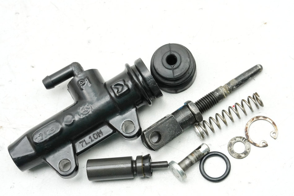 Royal Enfield Himalayan Bremszylinder hinten Bremspumpe Fußbremszylinder Kolben