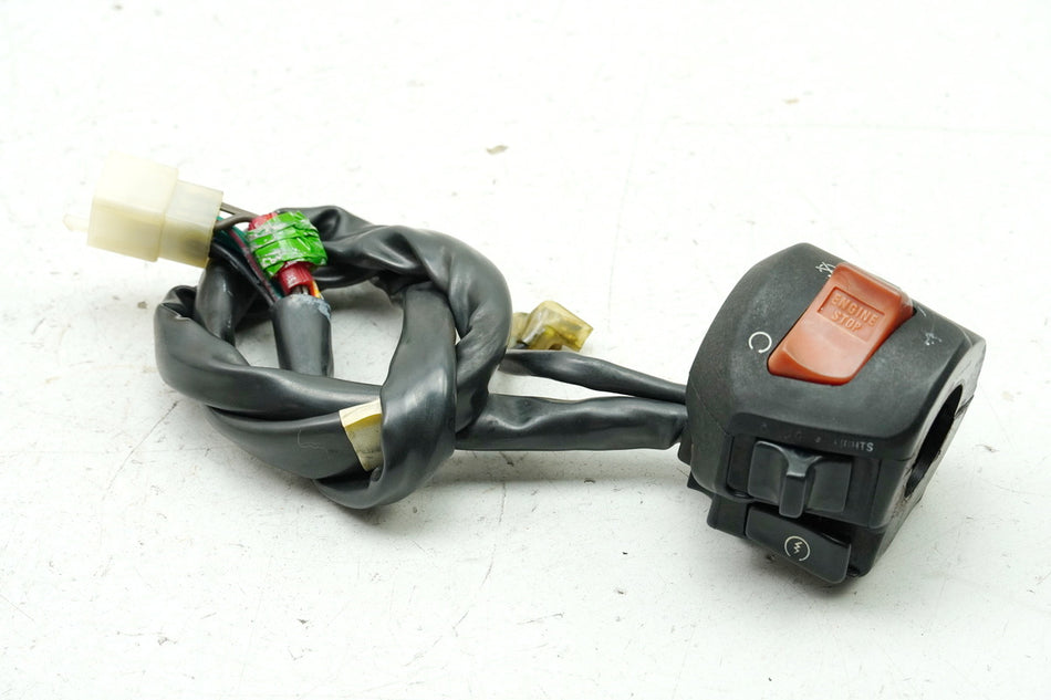 KYMCO ZING 125 RFBRF25AA Interruptor de manillar derecho Interruptor de parada de emergencia Kill SÓLO 8785km