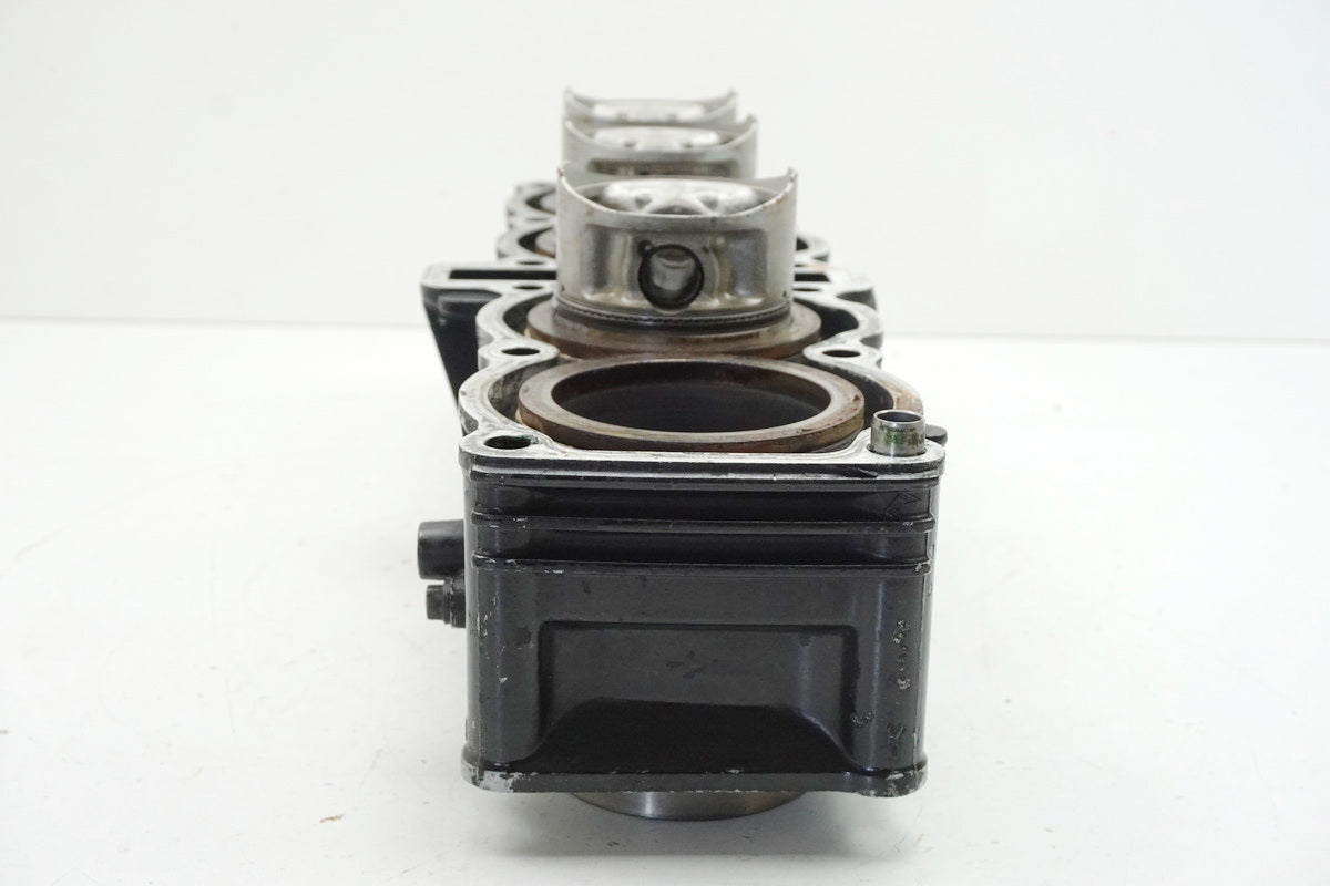 YAMAHA FZ 750 1FN Bloque de cilindros + 3 pistones