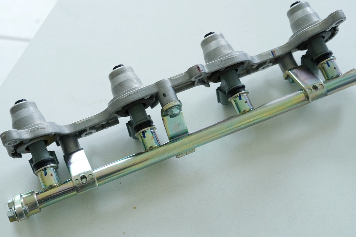 HONDA CBR 600 RR PC37 Injectors Injection rail Airbox Injector 05-06