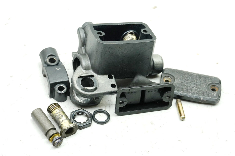 YAMAHA TDR 125 3XE Belgarda Cilindro de freno delantero Bomba de freno Cilindro maestro