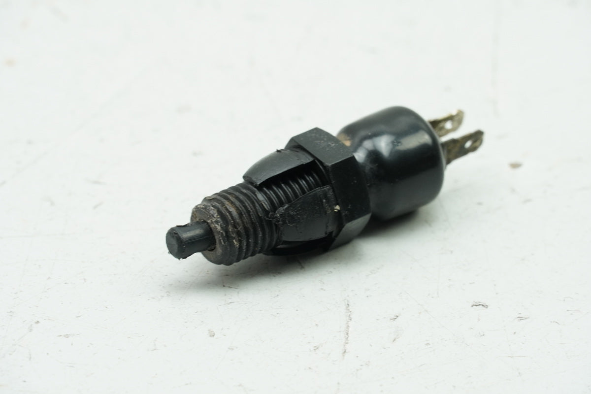 SUZUKI GS 500 E GM51B Bremslichtschalter hinten