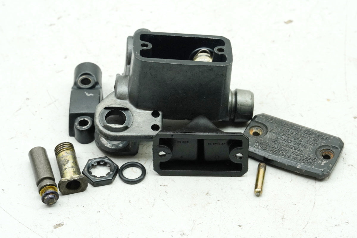 YAMAHA TDR 125 3XE Belgarda Cilindro de freno delantero Bomba de freno Cilindro maestro